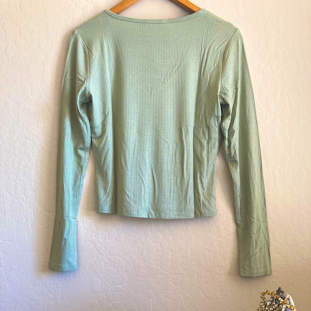 Hippie Rose Ruched-Front Rib-Knit Top - Picture 2 of 9